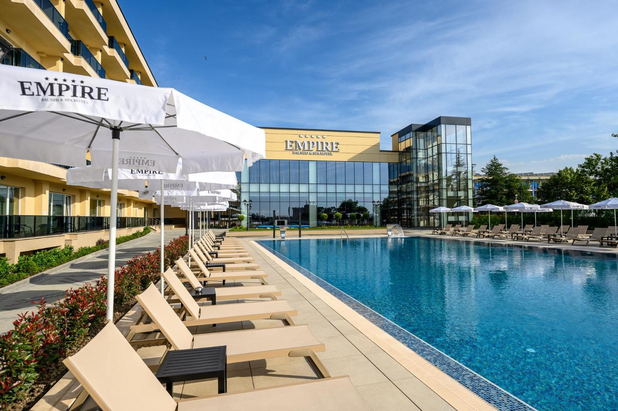 Empire Balneo & Spa Hotel Hisarya Exterior photo