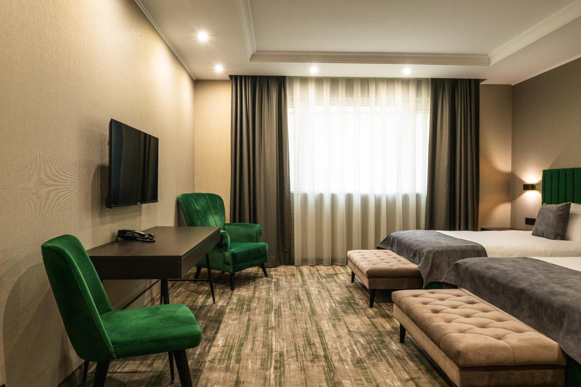 Empire Balneo & Spa Hotel Hisarya Exterior photo