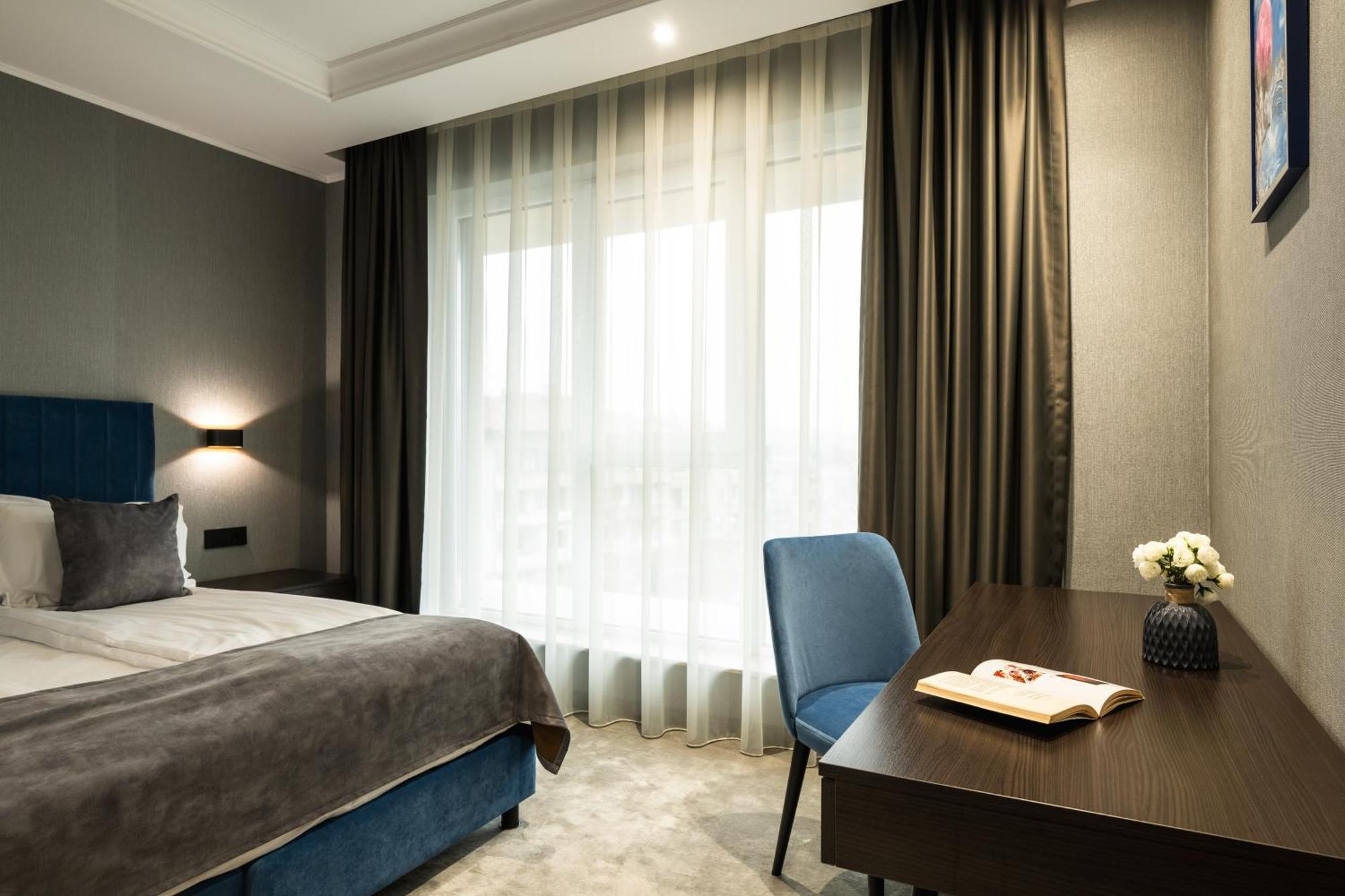 Empire Balneo & Spa Hotel Hisarya Exterior photo